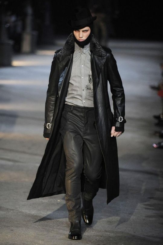 Alexander McQueen Menswear Autumn/Winter 2009 - Vogue Australia