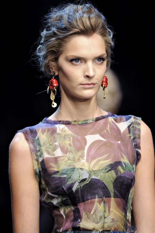 Dolce and Gabbana Spring/Summer 2012 - Vogue Australia