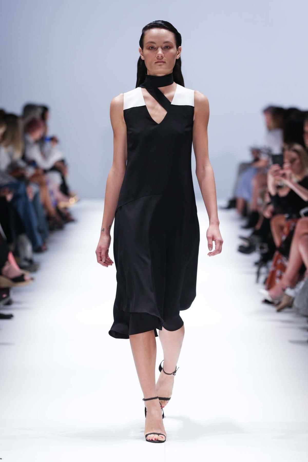 Buy your tickets to attend a Vogue fashion show at Melbourne's VAMFF ...