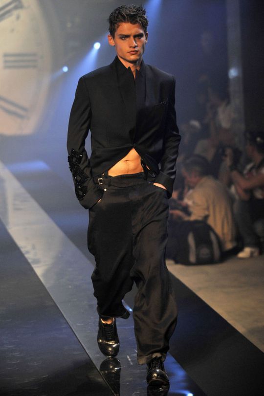 John Galliano Menswear Spring/Summer 2011 - Vogue Australia