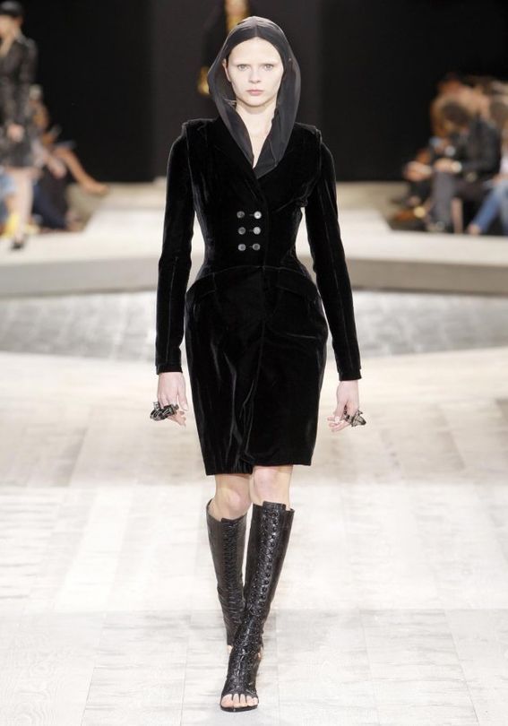 Givenchy Haute Couture Autumn/Winter 2009/10 - Vogue Australia
