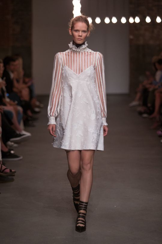 Zimmermann ready-to-wear spring/summer '16 - Vogue Australia