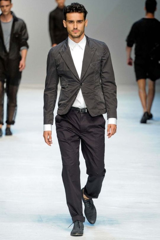 Dolce & Gabbana Menswear S/S 2012 - Vogue Australia