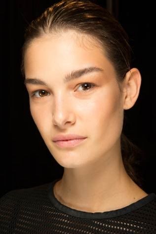 Are you applying your eye cream correctly? - Vogue Australia