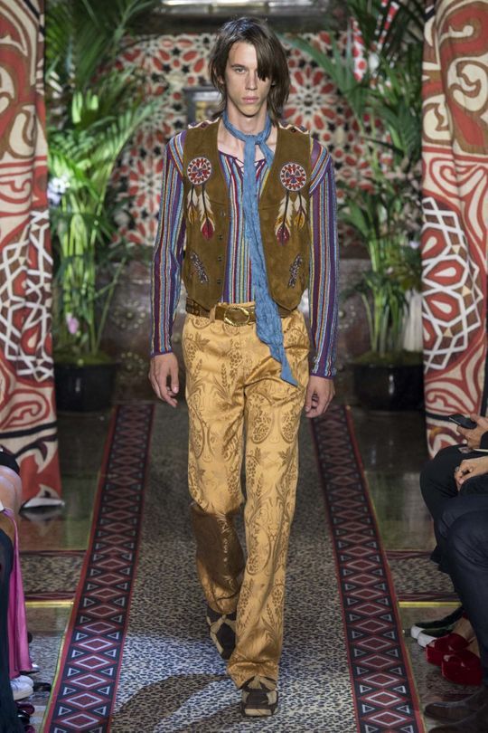 Roberto Cavalli ready-to-wear spring/summer ’17 - Vogue Australia