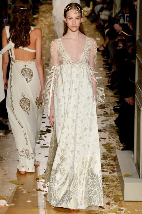 Every bride-to-be wants to wear couture: 36 haute couture dresses to ...