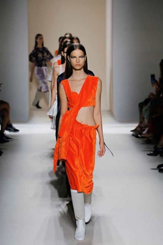 Victoria Beckham ready-to-wear spring/summer ’17 - Vogue Australia