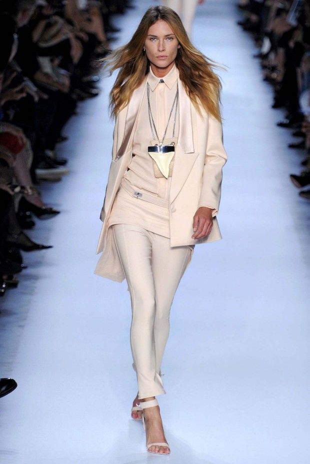 Gisele on the runway at Givenchy - Vogue Australia