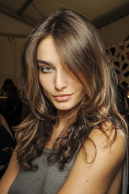 23 not-so-boring shades of brunette - Vogue Australia