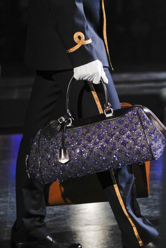 Louis Vuitton Ready-to-Wear A/W 2012/13 details gallery - Vogue Australia